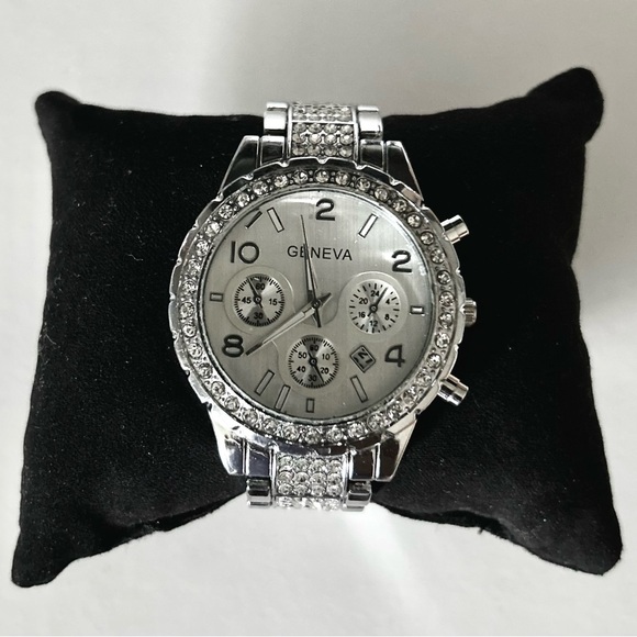 Ladies Geneva watch - Picture 7 of 8